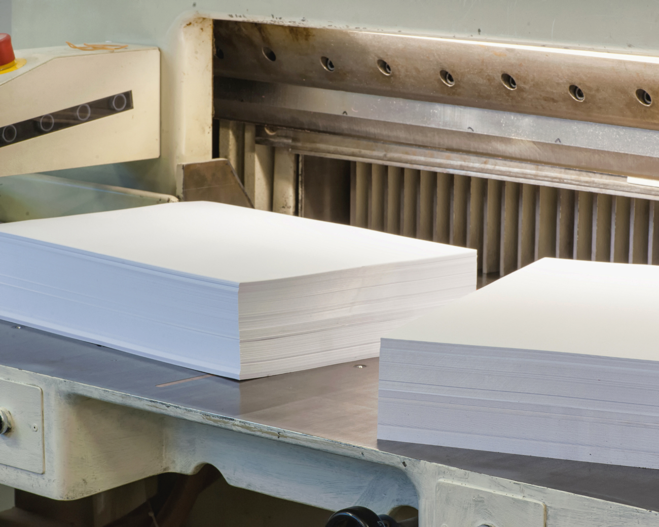 Different Paper Types and Their Distinctions: Cold Press, Hot Press, Archival, and Semi-gloss